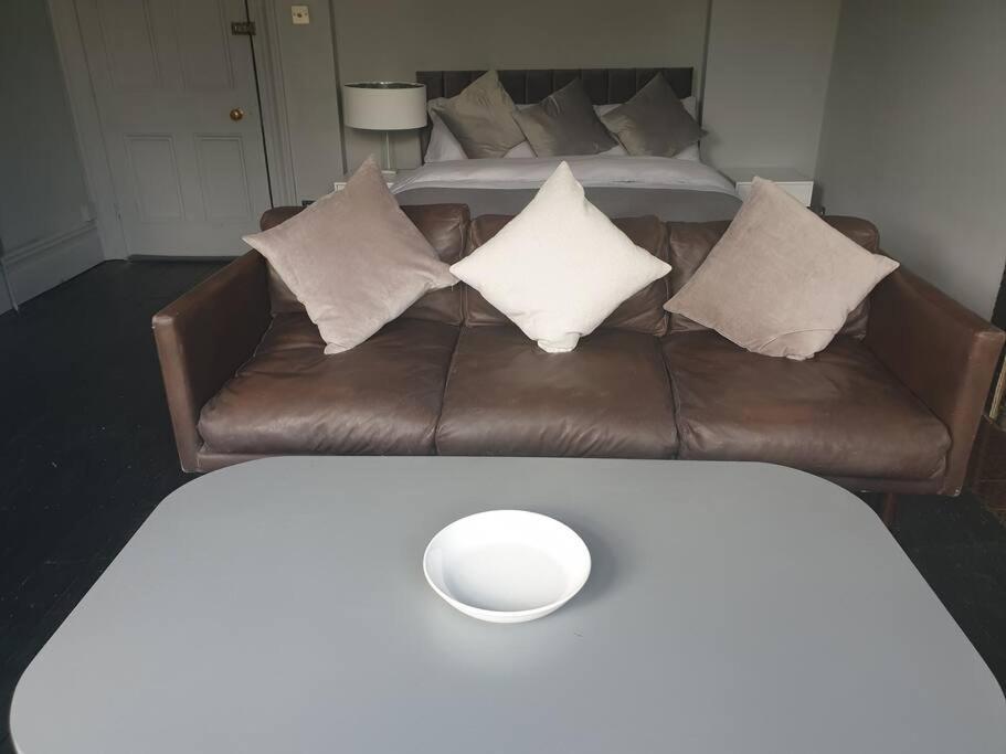 Elegant Studio In Central Hove - 5 Min Walk To Beach - 10 Min To Brighton Exterior photo